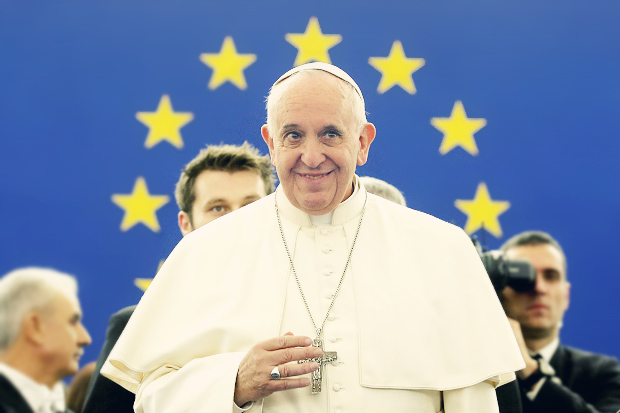 Pope-Francis-in-front-of-EU